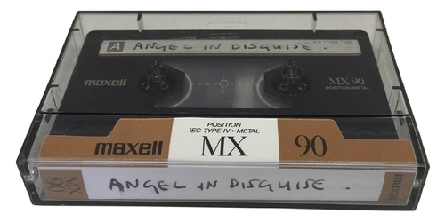 В Великобритании продали кассету с невыпущенной песней Пола Маккартни и Ринго Старра