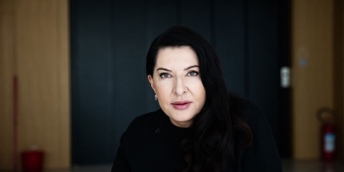 Постановка Марины Абрамович сорвалась из-за эпидемии