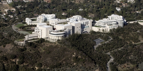 Музею Гетти пришлось извиняться за пост о протестах в США