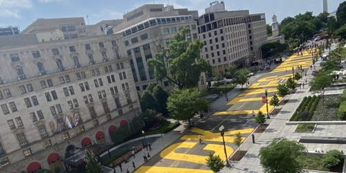 В Вашингтоне появилась огромная надпись Black Lives Matter