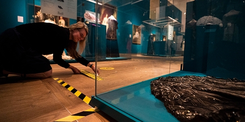 Эрмитаж Амстердам вновь принимает посетителей