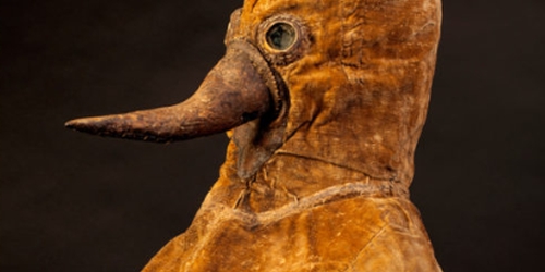 Европейские музеи делятся самыми жуткими экспонатами из своих коллекций